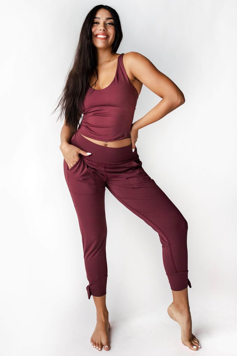 Sunday Jogger - Maroon image number 3