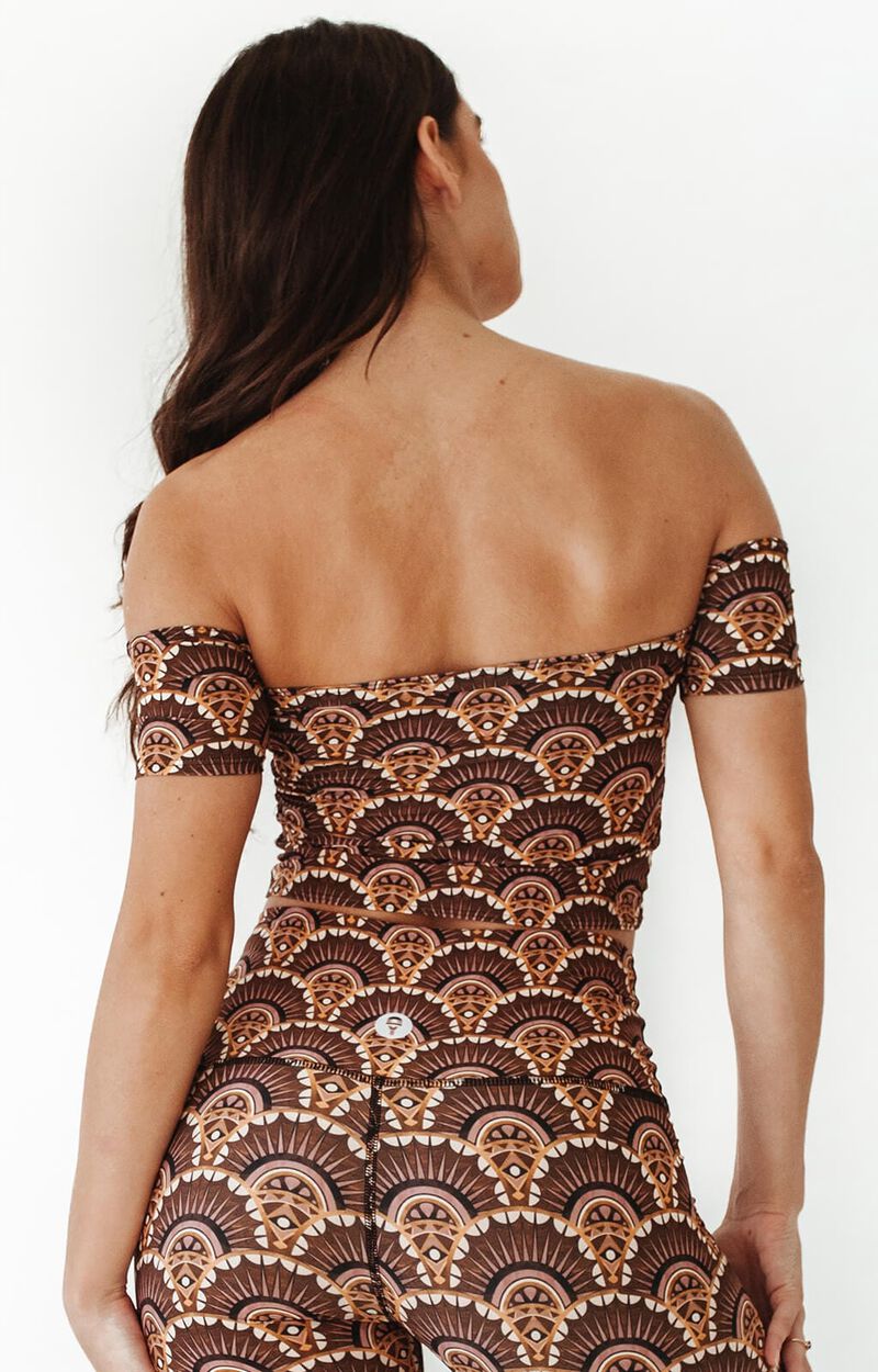 Off-Shoulder Bandeau - Art Deco image number 3