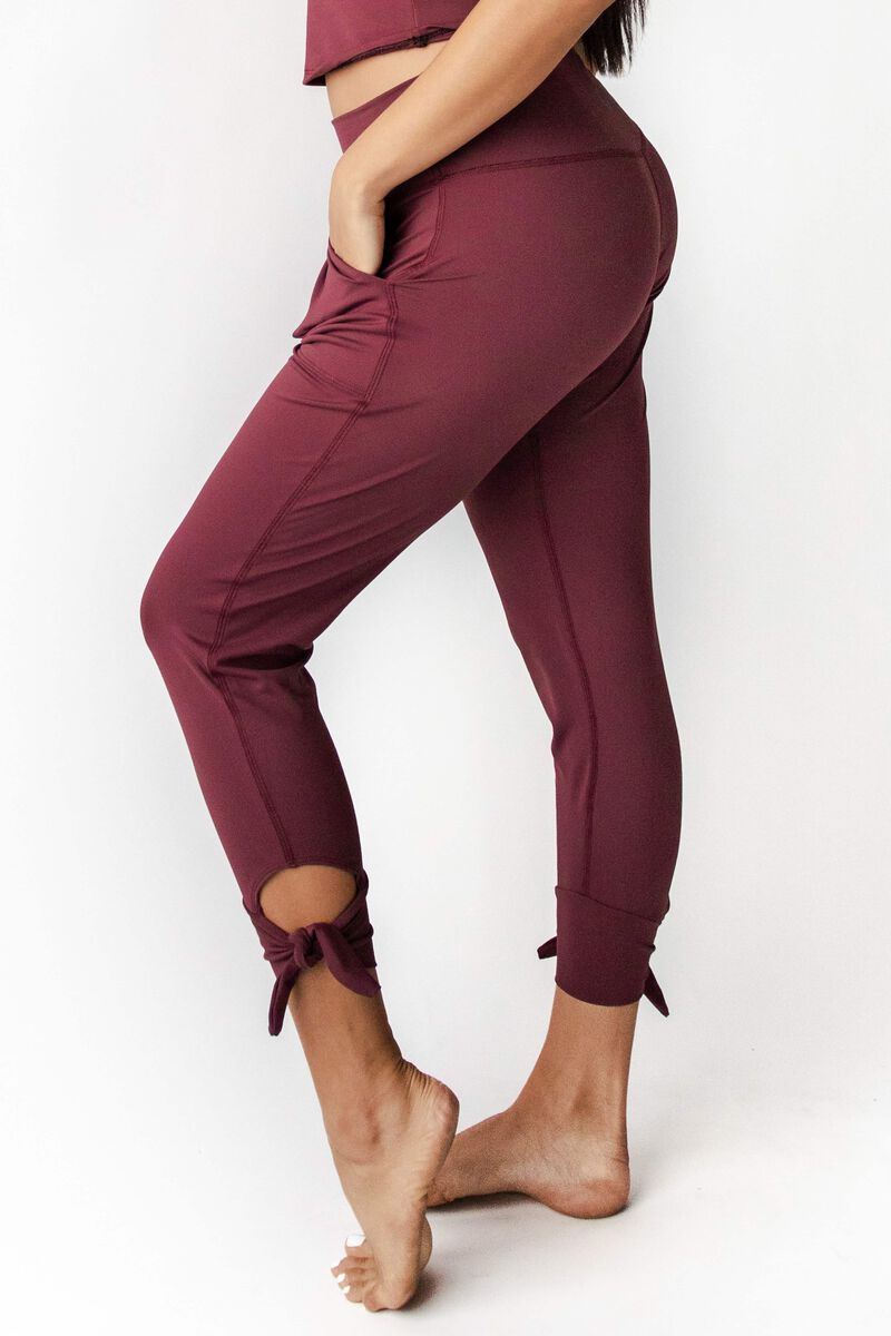 Sunday Jogger - Maroon image number 2