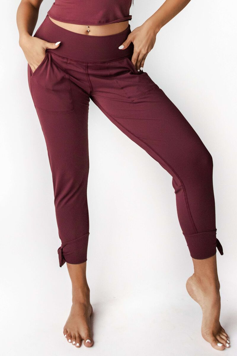 Sunday Jogger - Maroon image number 1