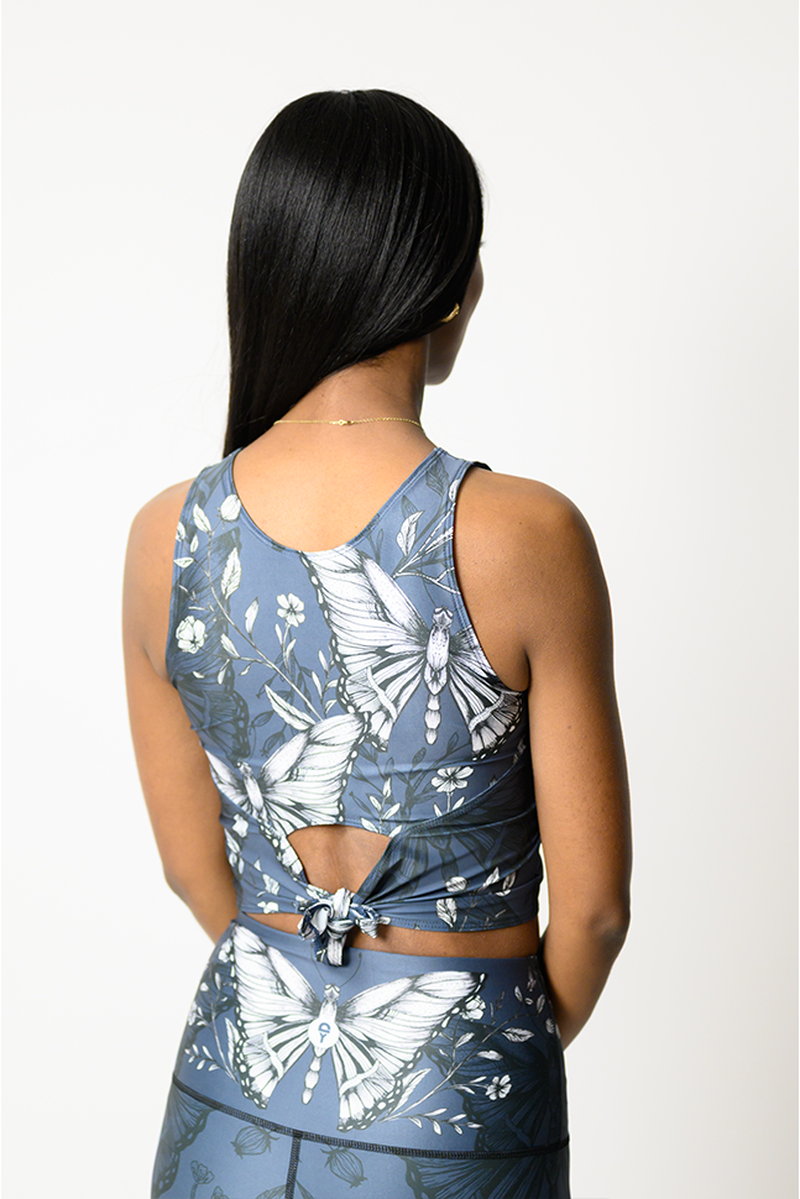 Ready or Knot Tank - Winging Moves image number 3