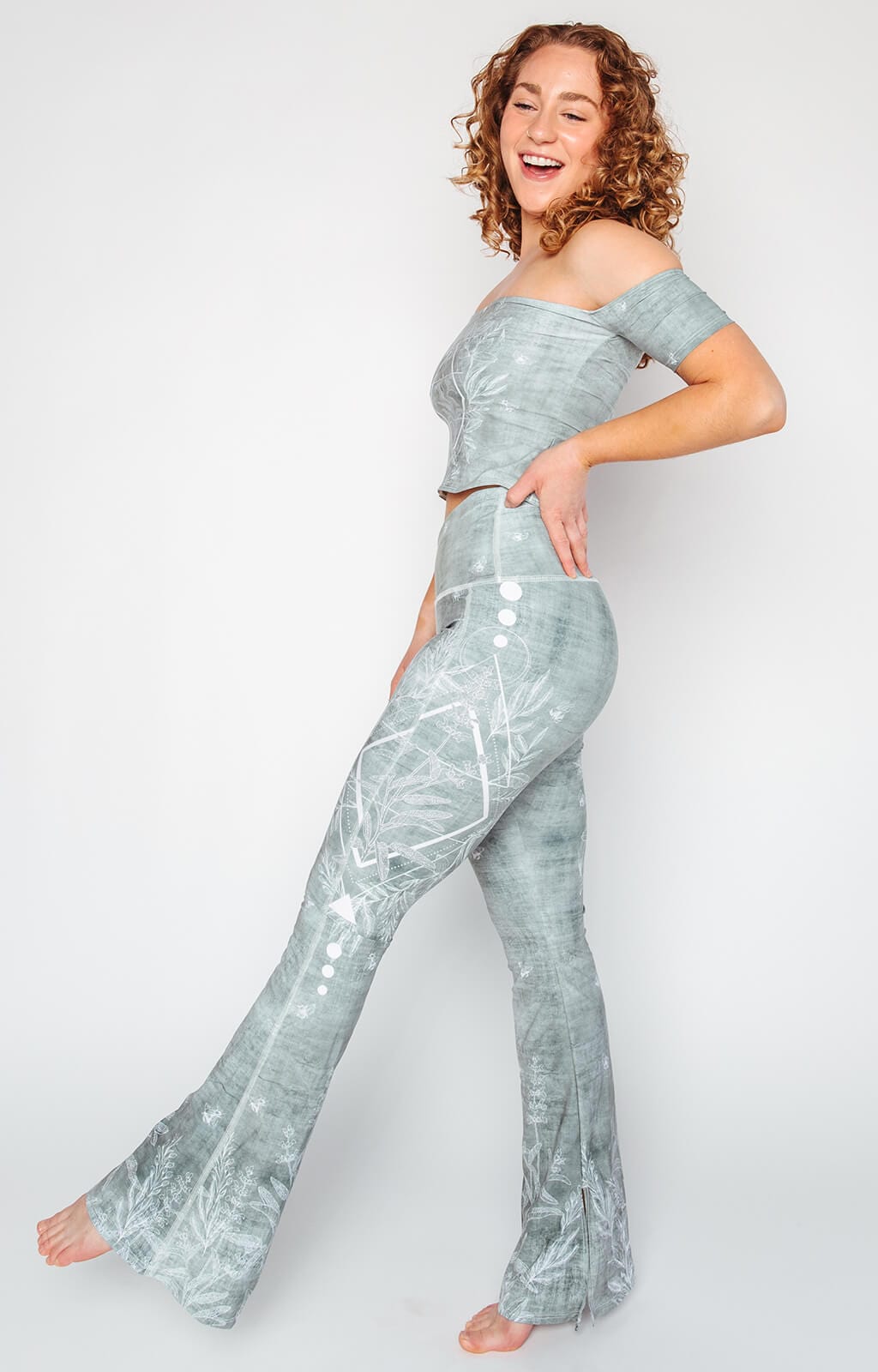 Split 'N Flare Pant - Pure Sage image number 3.0