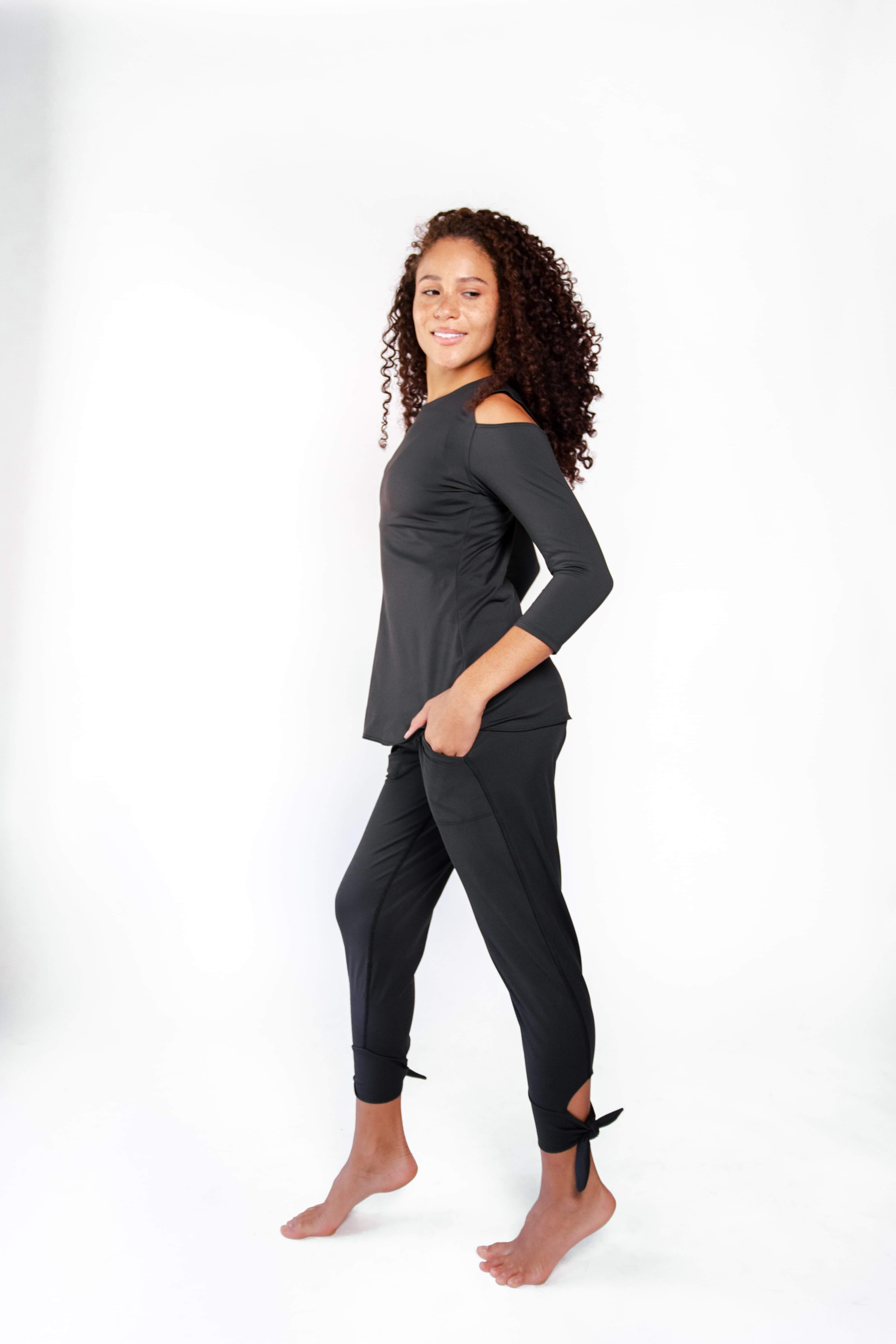 Open Shoulder Top - Jet Black image number 1.0